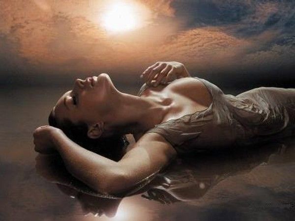 Donna .. fata ... e la luna  (38)